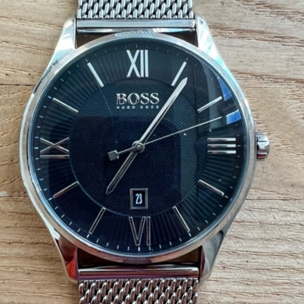 Hugo boss mens black dial dress Watch NEW BATTERY